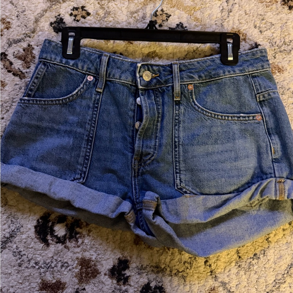 We The Free Medium Blue Rolled Hem Denim Shorts